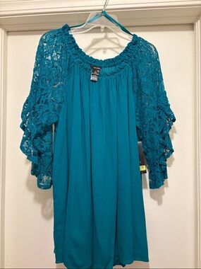 Ali Miles Teal Crochet Sleeve Tunic Top